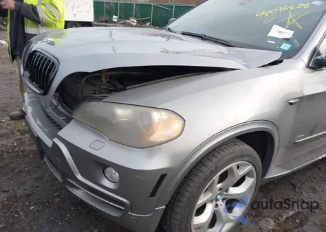 2009 BMW X5 xDrive48I from USA, damaged, VIN 5UXFE83589L310196